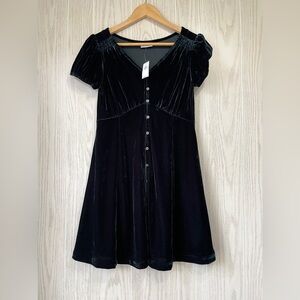 NWT GAP teen dark forest green
velvet button down dress size 14-16